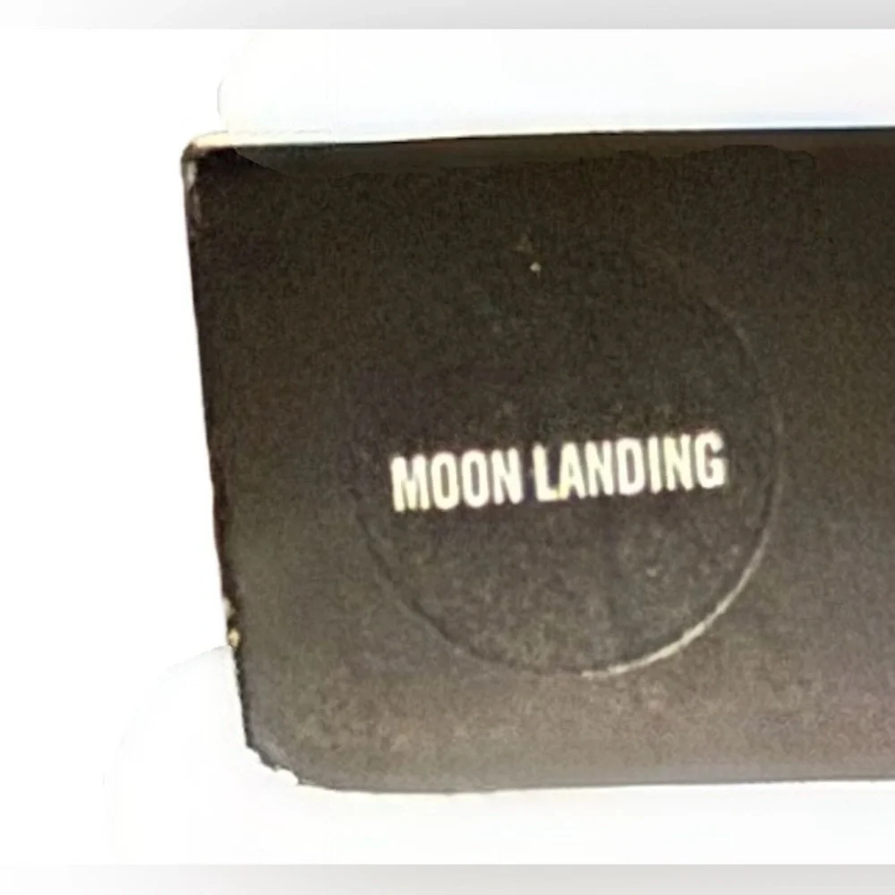 💄New! MAC Retro Matte Liquid Moon Landing Lip Colour
